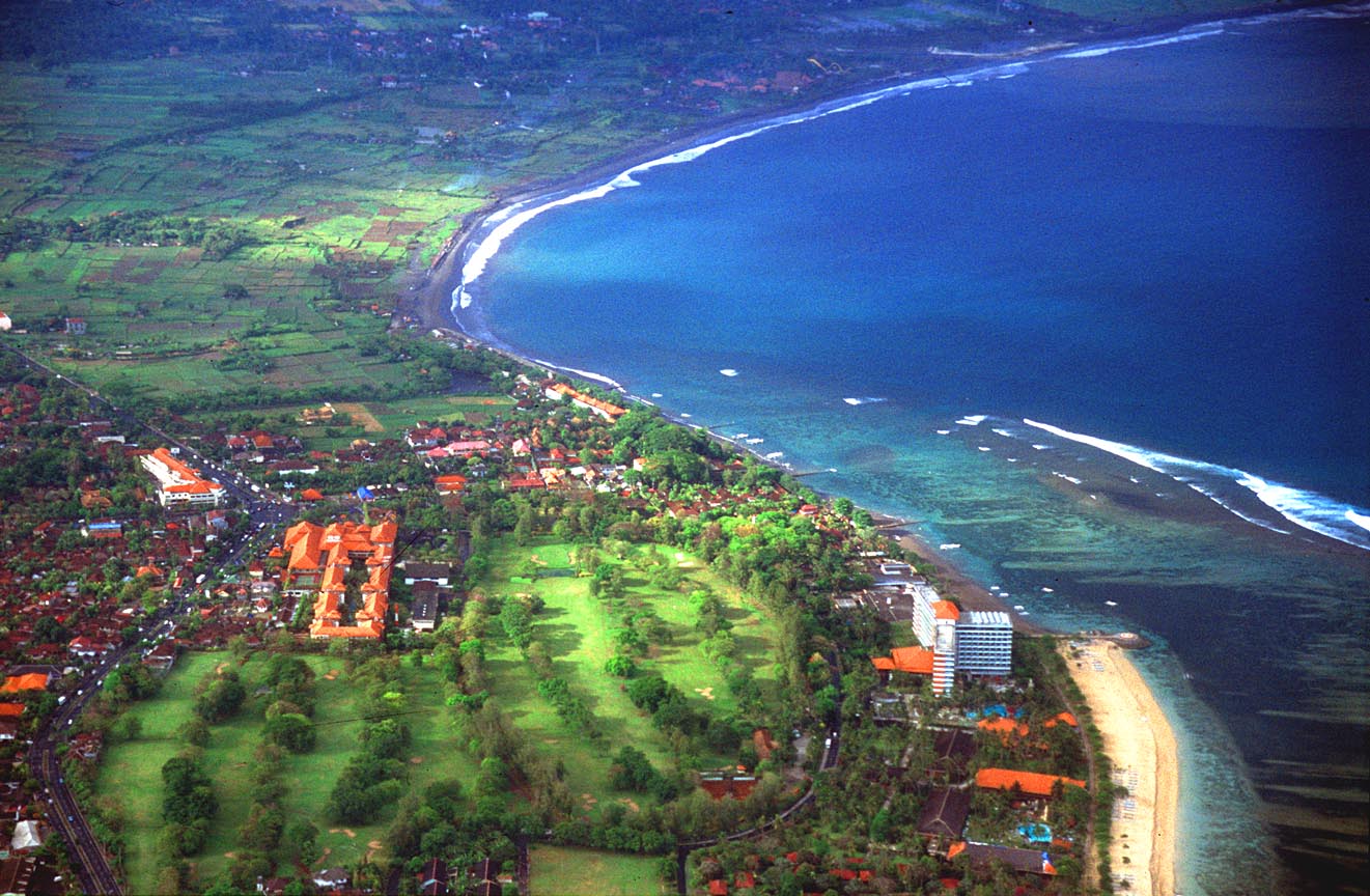 Пляж Санур на Бали: обзор