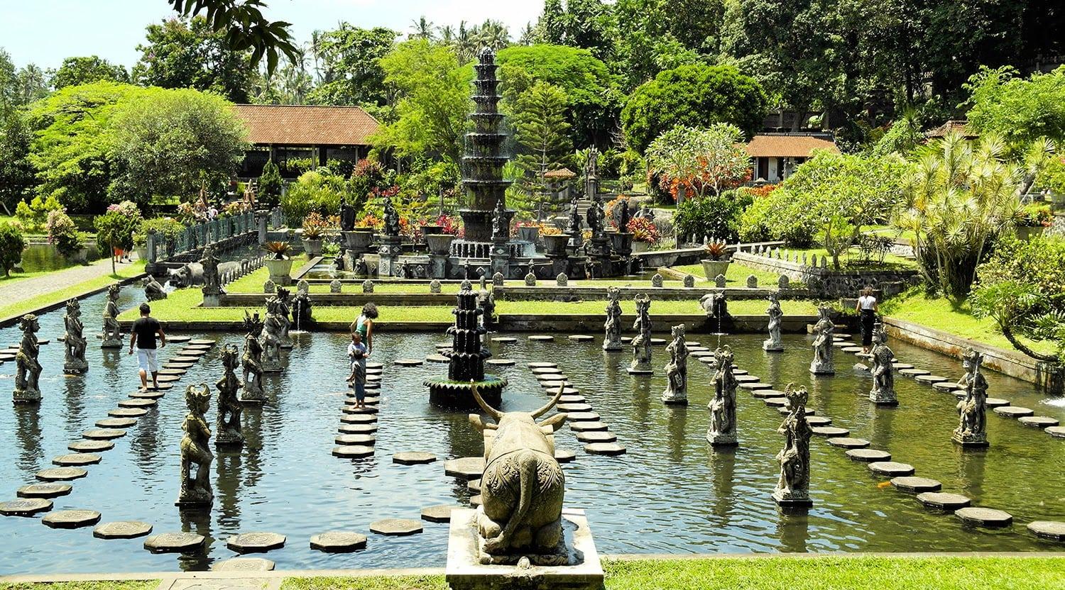 Дворец Taman Tirta Gangga