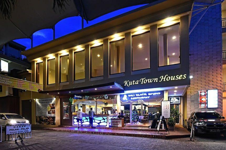 ТОП-25 лучших отелей и гостиниц Бали.