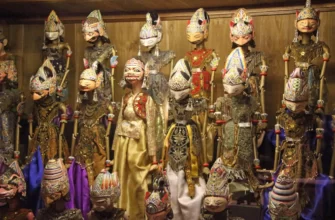 Музей масок и кукол