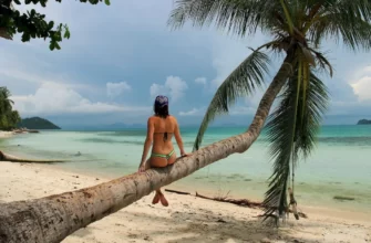 Шокирующие инциденты на Бали: Новый случай голых туристок вызывает возмущение