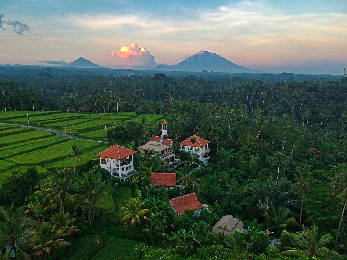 В каком городе Бали лучше жить